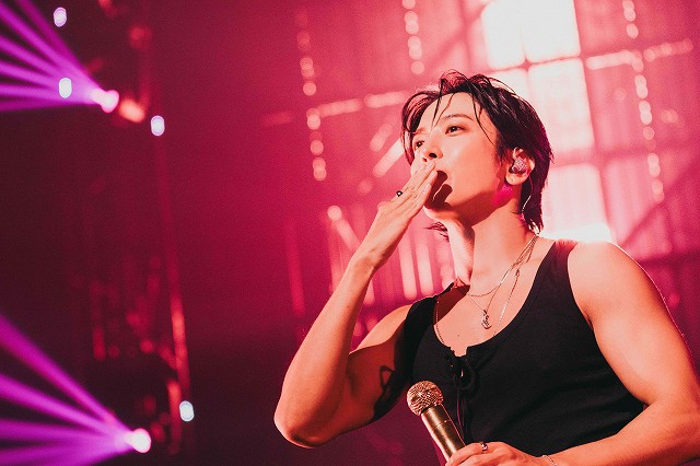 K-POP人気イケメンバンドCNBLUEのヨンファ！誕生日公演「2024 JUNG